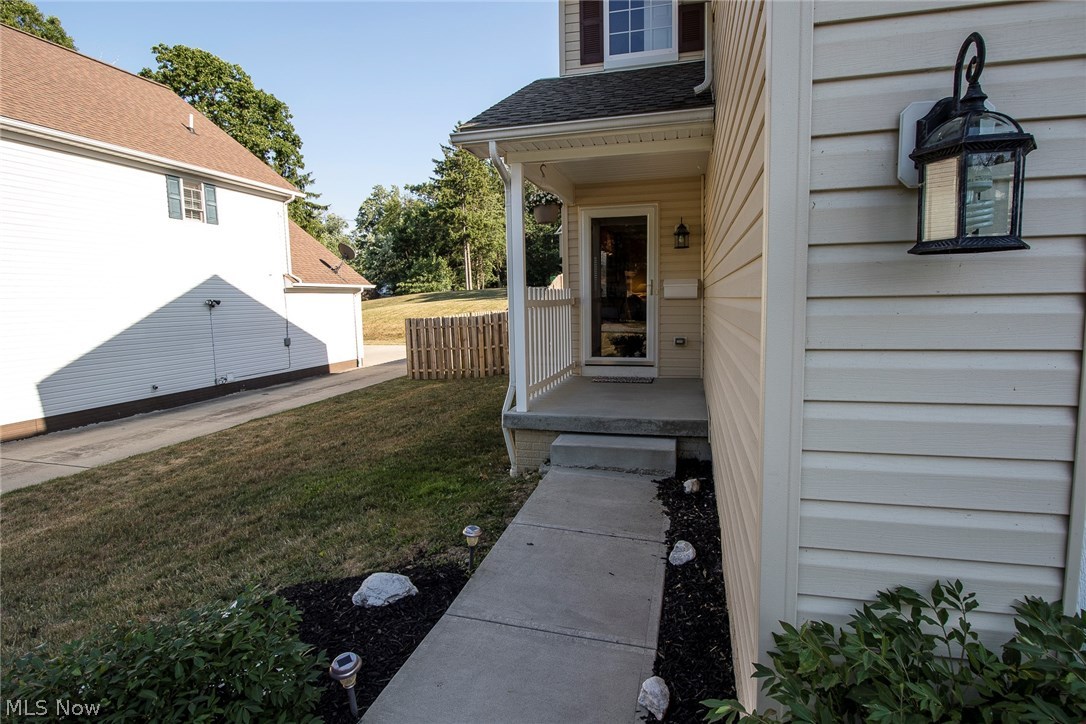 4686 Liberty Road South Euclid, OH 44121 - Photo 2 of 28