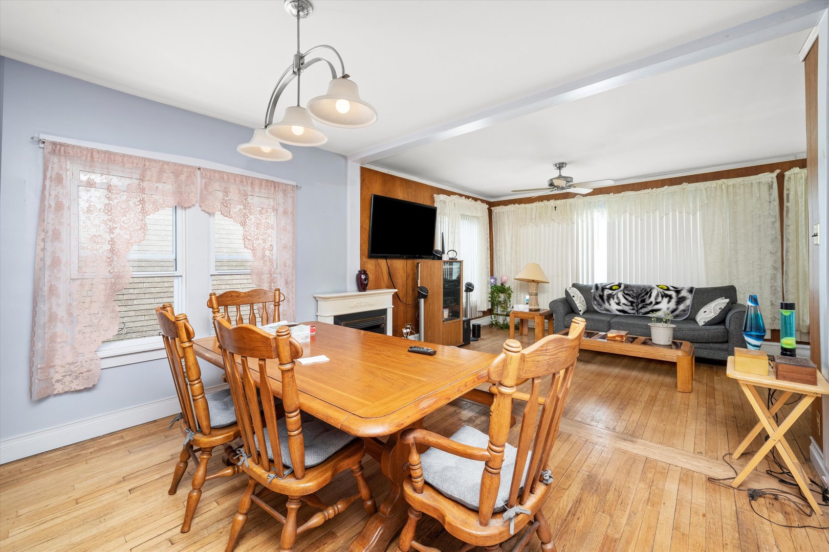 2142 North Mobile Avenue Chicago, IL 60639 - Photo 5 of 28