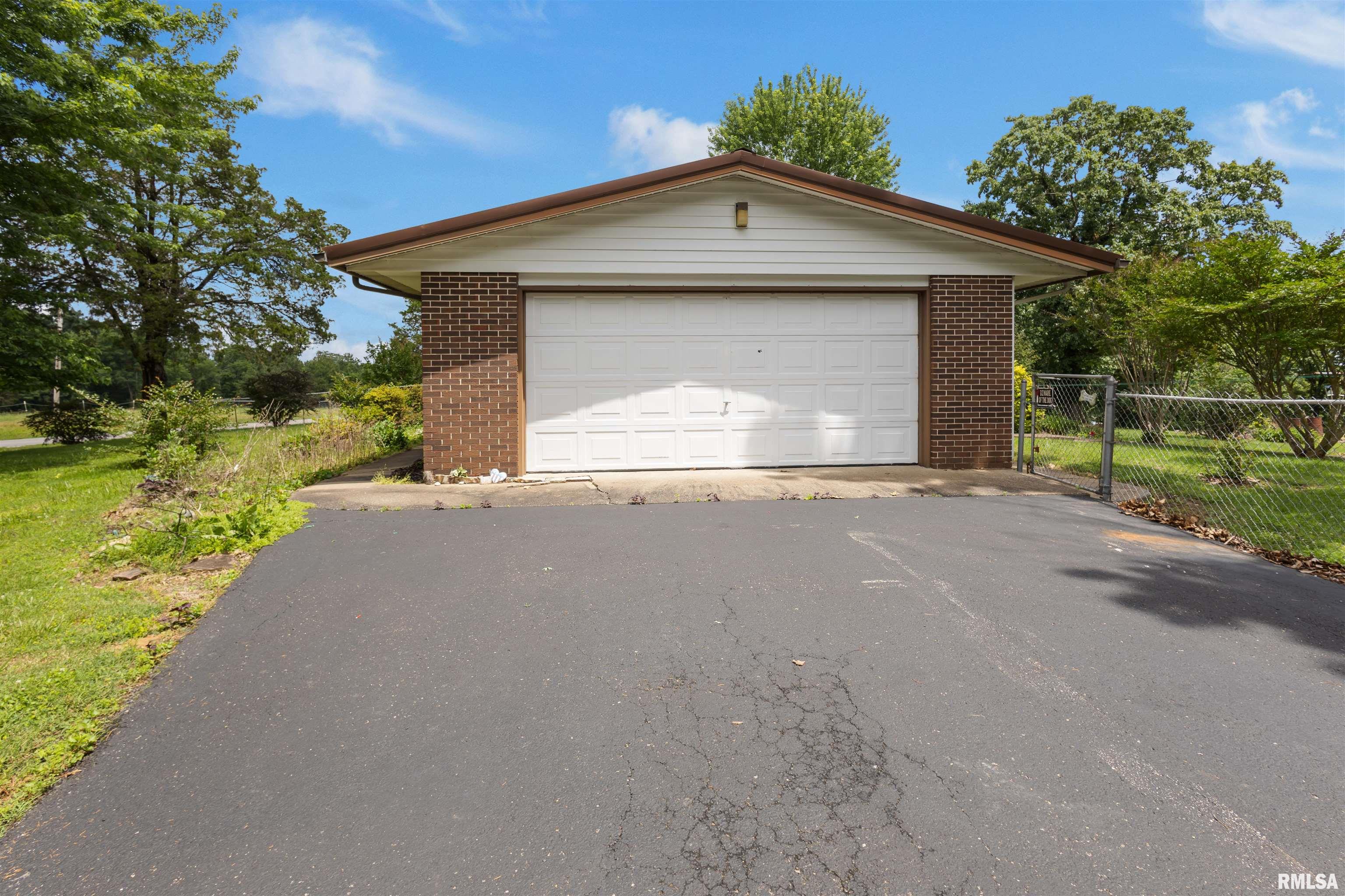 3940 Gilead Church Road Simpson, IL 62985 - Photo 4 of 34