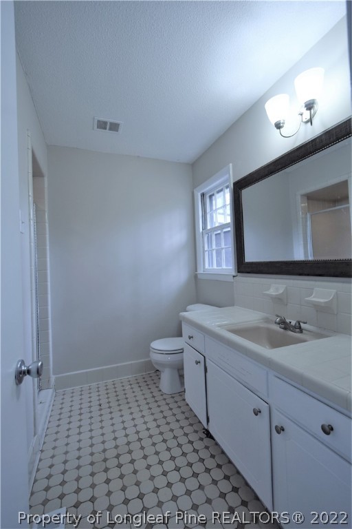 449 Hallmark Road Fayetteville, NC 28303 - Photo 29 of 33 Gallery Image 29