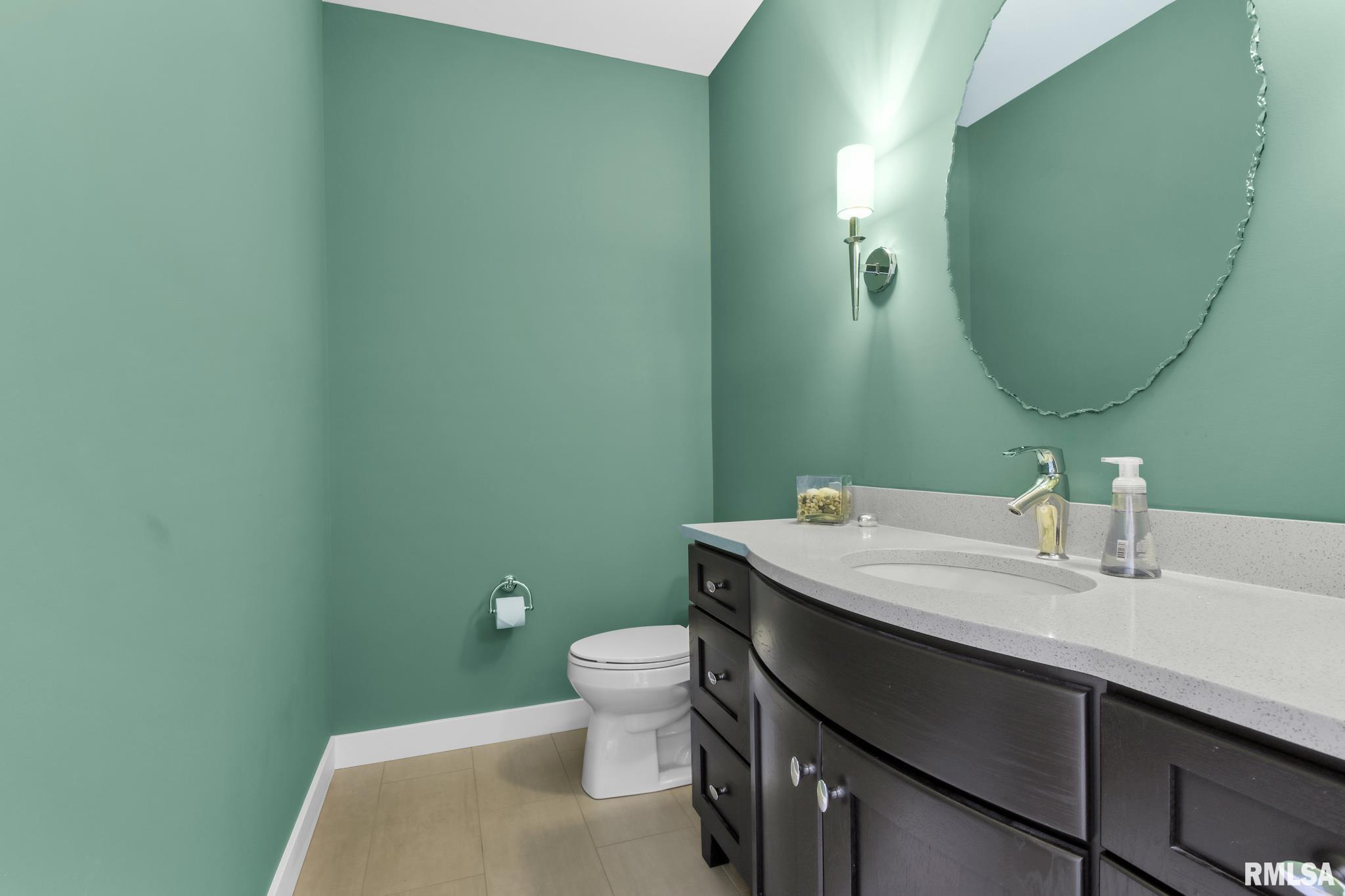 5639 North Prospect Road Peoria, IL 61614 - Photo 21 of 49 Gallery Image 21