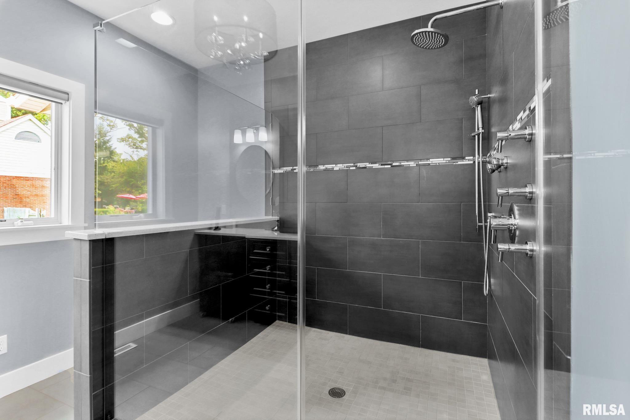 5639 North Prospect Road Peoria, IL 61614 - Photo 34 of 49 Gallery Image 34