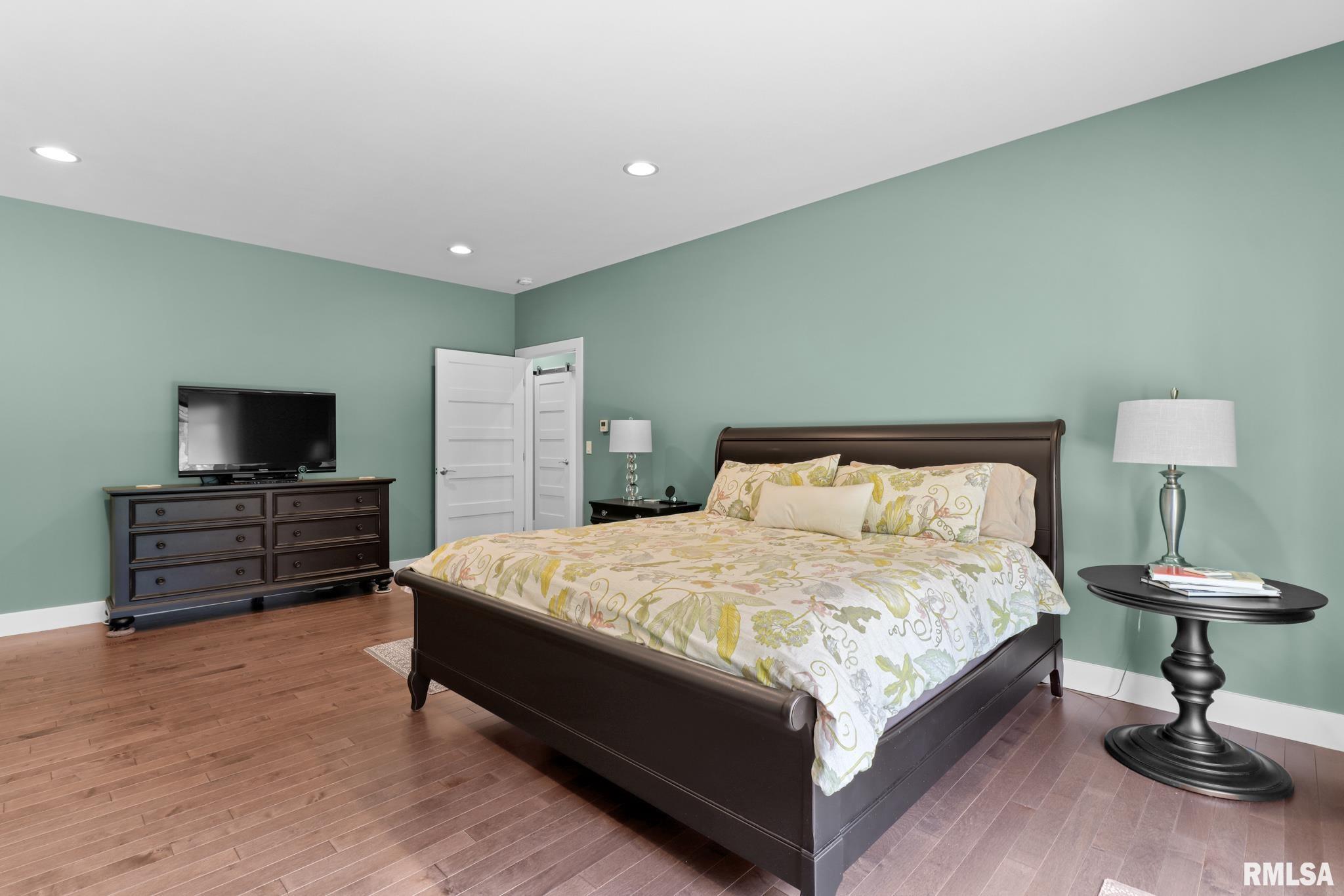 5639 North Prospect Road Peoria, IL 61614 - Photo 36 of 49 Gallery Image 36