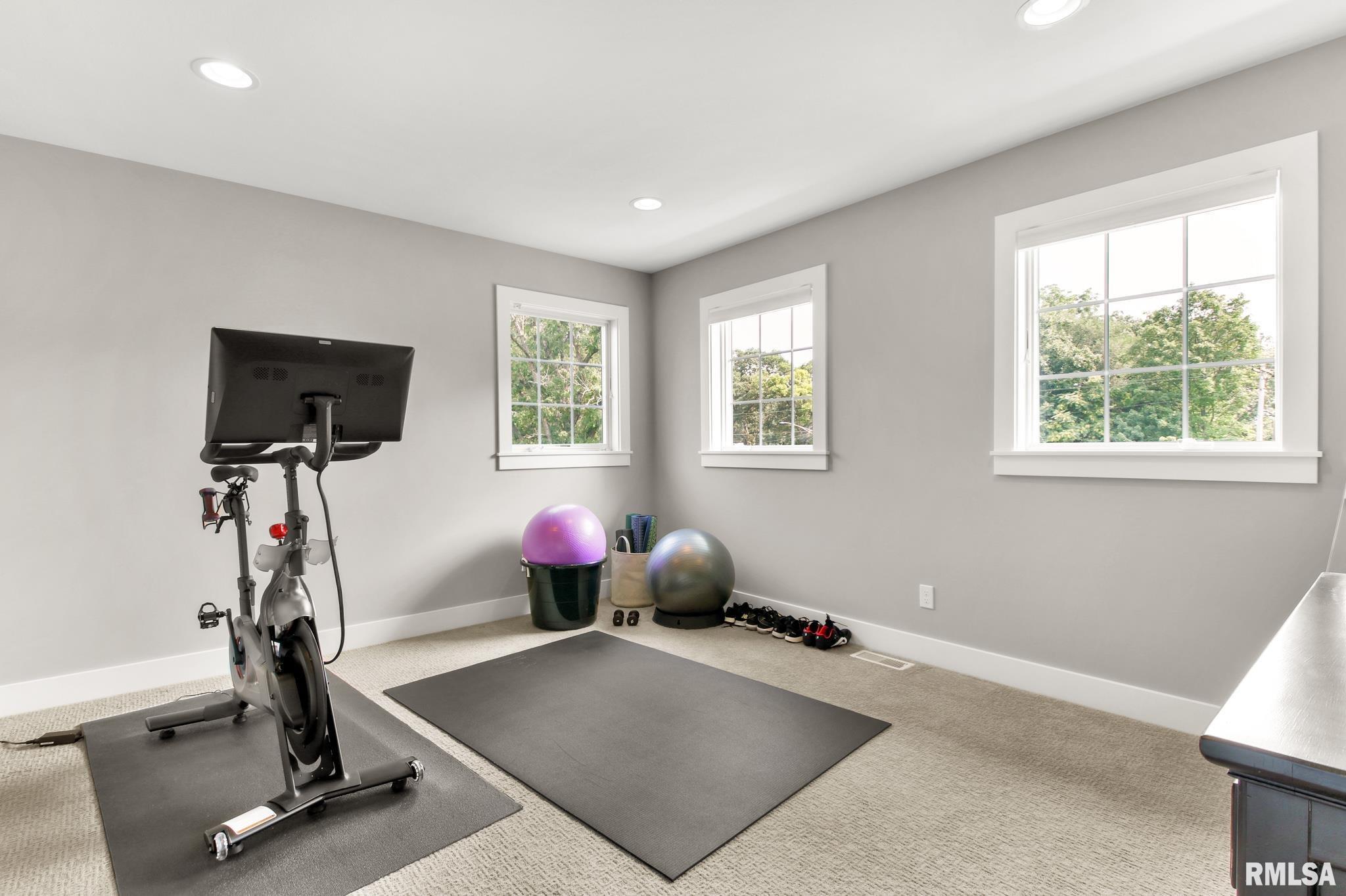 5639 North Prospect Road Peoria, IL 61614 - Photo 38 of 49 Gallery Image 38