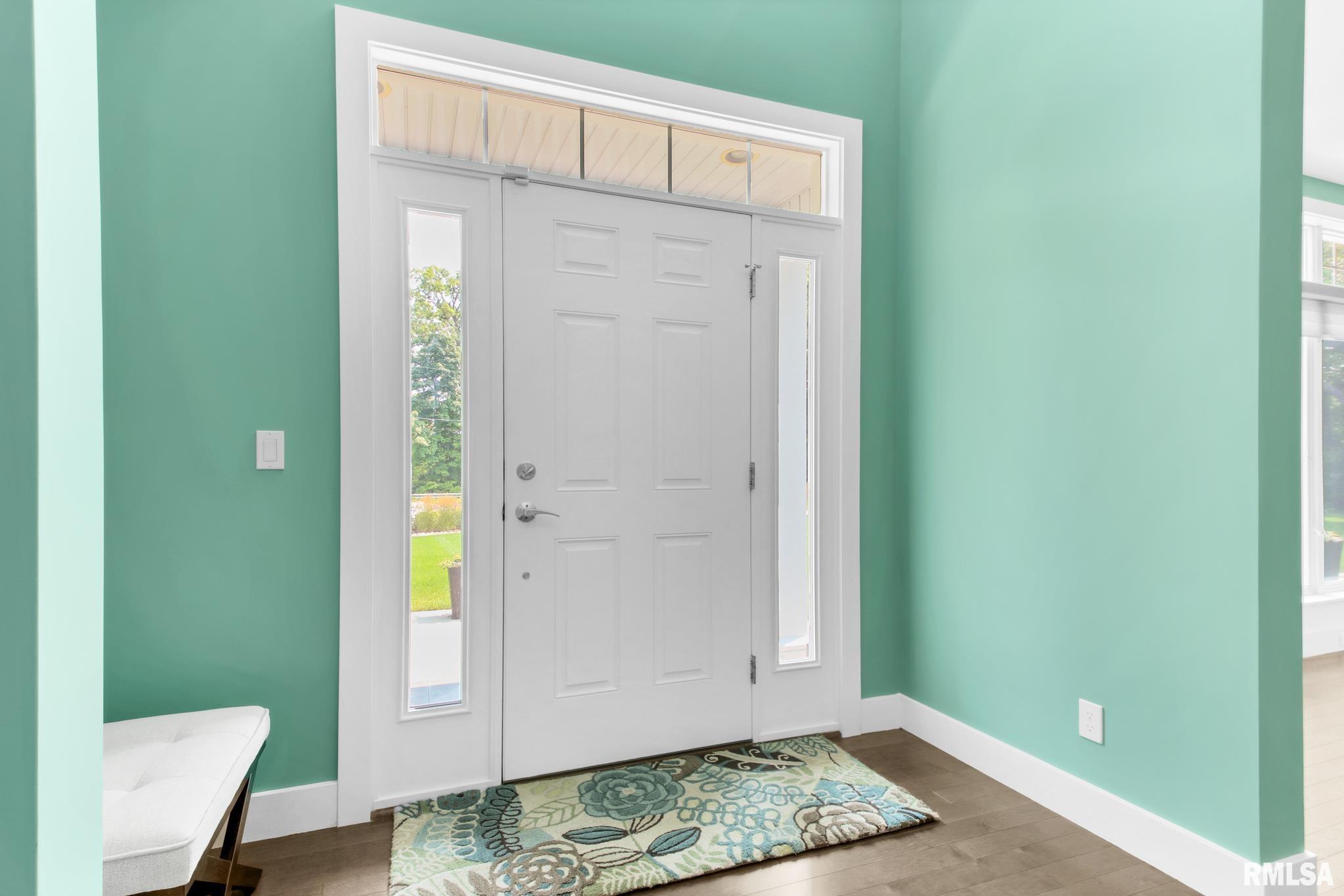 5639 North Prospect Road Peoria, IL 61614 - Photo 5 of 49 Gallery Image 5