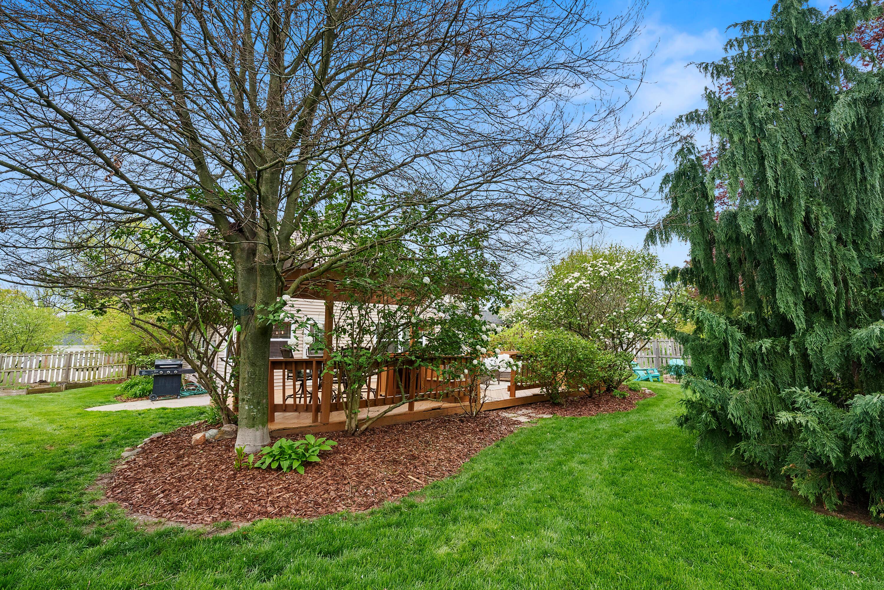 1650 Oak Hill Road Columbus, OH 43220 - Photo 53 of 67 Back Patio