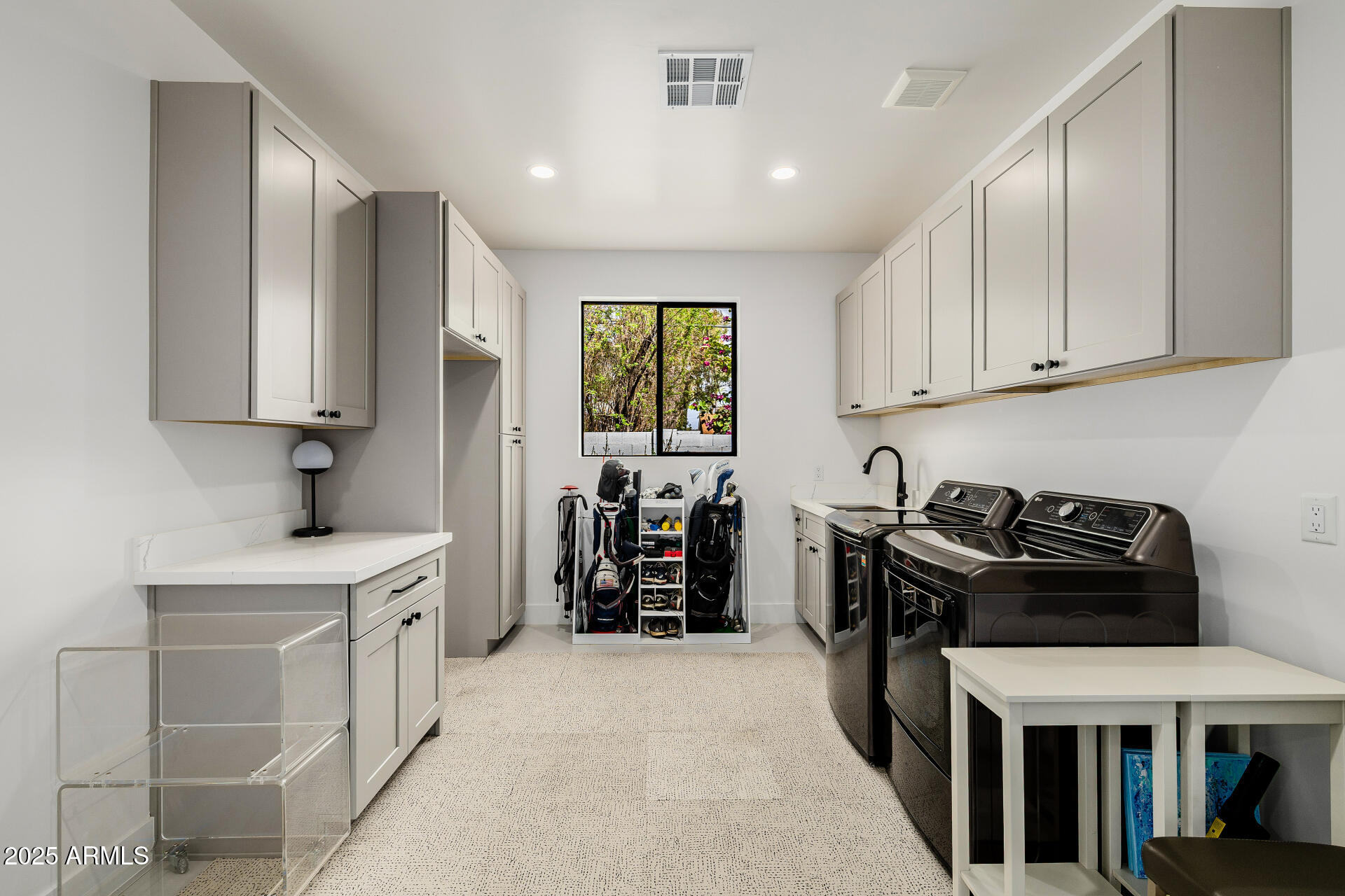 7245 North 13th Lane Phoenix, AZ 85021 - Photo 25 of 40 a kitchen with a stove and a refrigerator