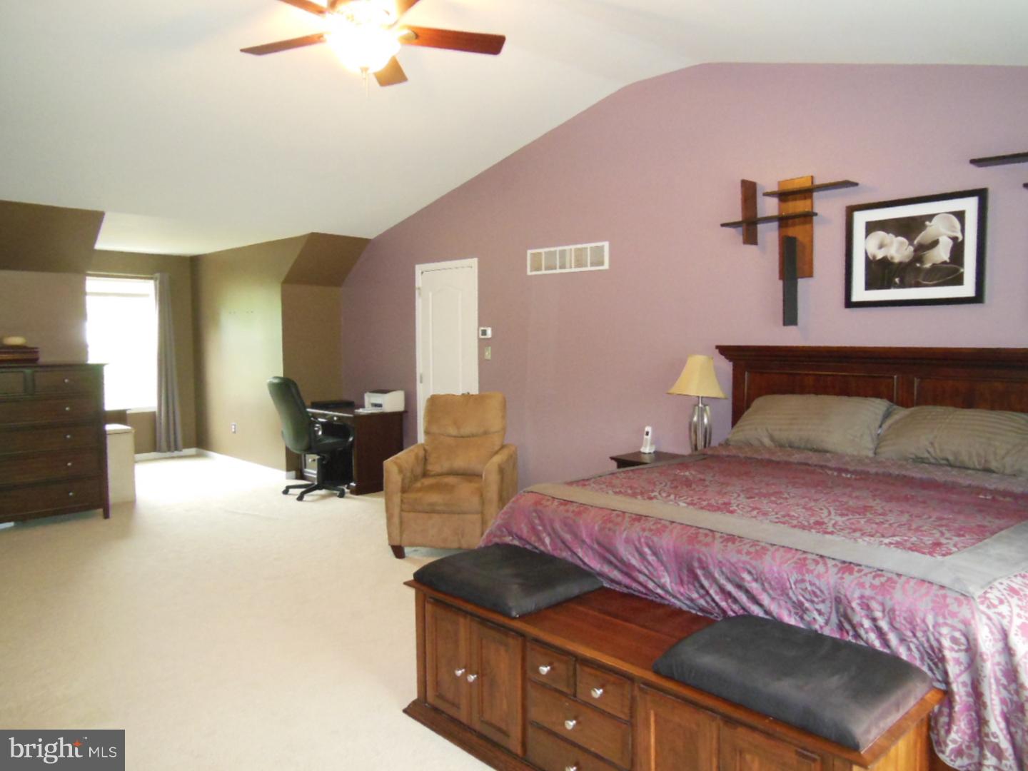 413 Mininger Road Souderton, PA 18964 - Photo 12 of 25 Gallery Image 12