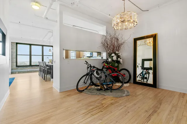 $4,495 | 290 Market Street, Unit 702, Minneapolis, MN 55405