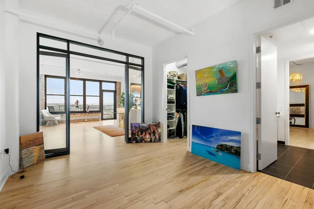 $4,495 | 290 Market Street, Unit 702, Minneapolis, MN 55405