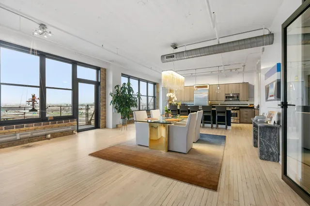 $4,495 | 290 Market Street, Unit 702, Minneapolis, MN 55405