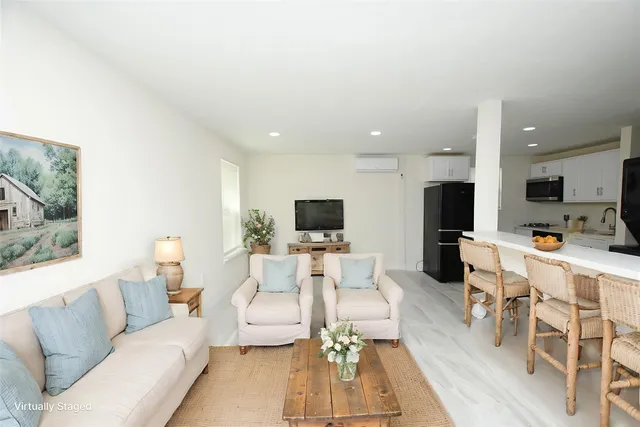 $1,150 | 1711 Sabine Street, Unit C, Houston, TX 77007