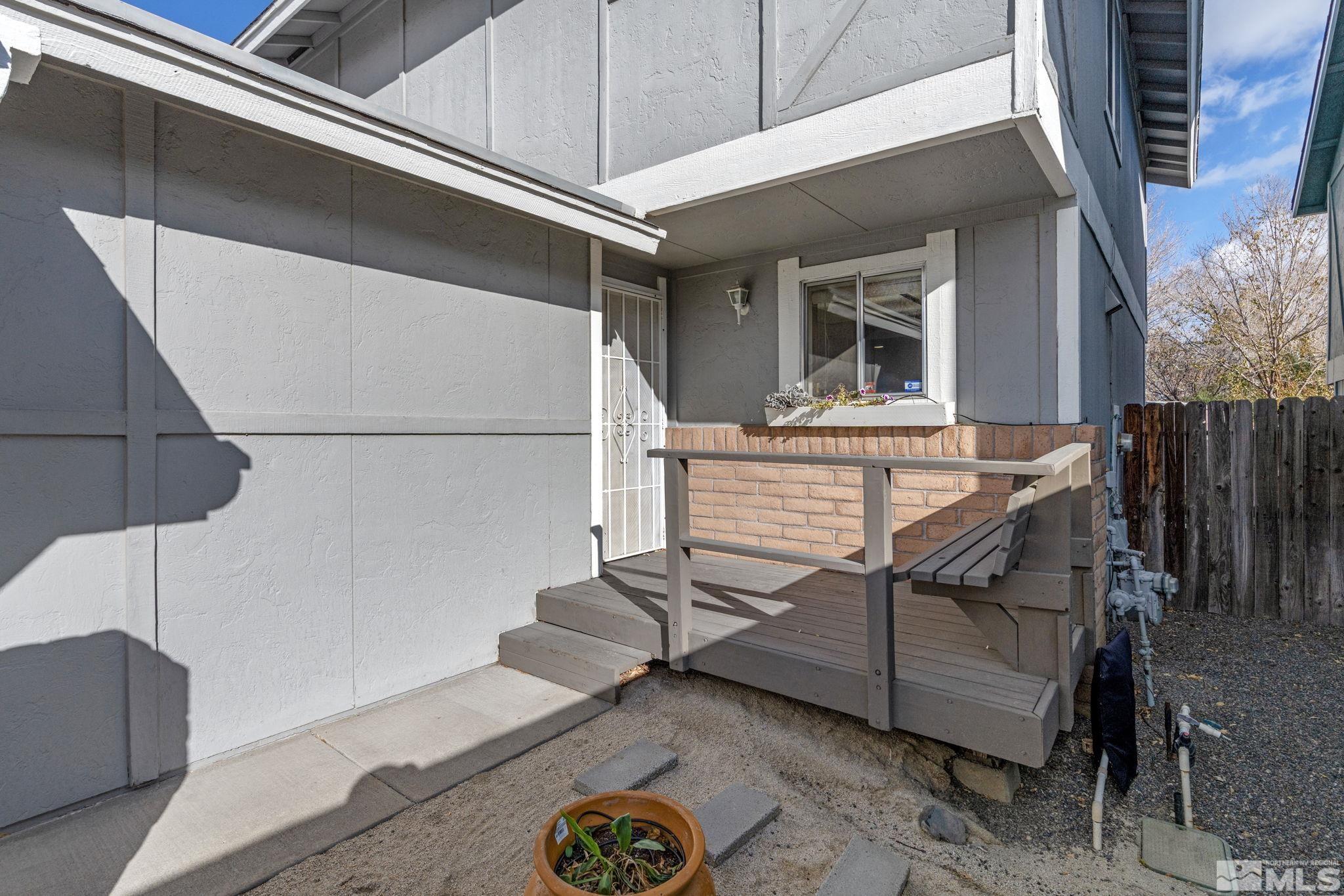 2680 Nicholette Drive Reno, NV 89503 - Photo 4 of 40 Photo 4