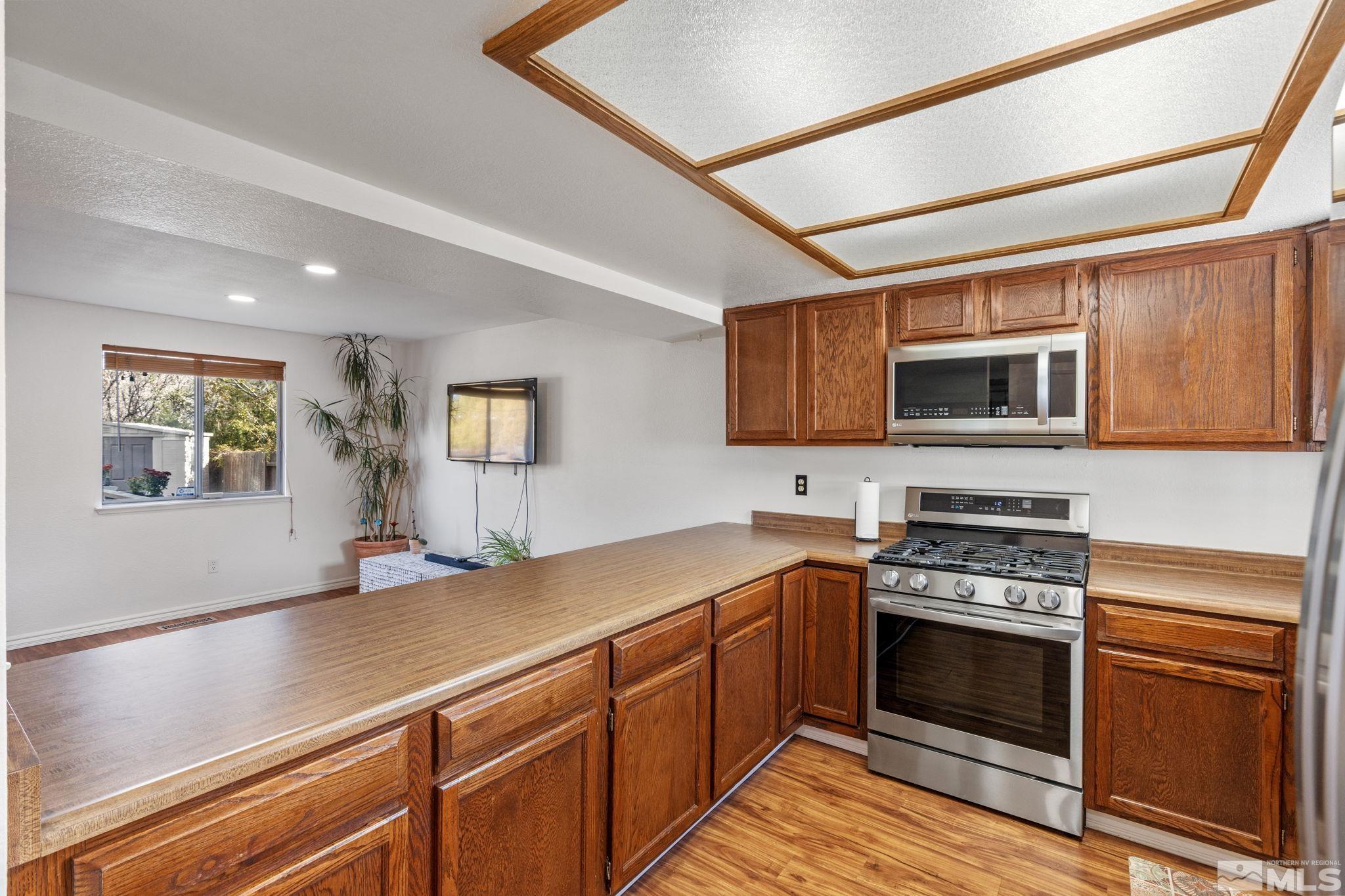 2680 Nicholette Drive Reno, NV 89503 - Photo 8 of 40 Photo 8