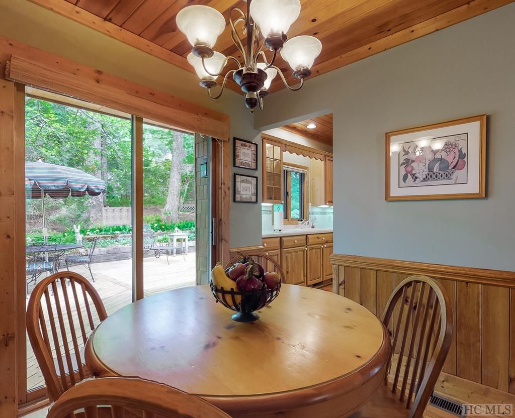 1121 Wilson Road Highlands, NC 28741 - Photo 21 of 42 Gallery Image 21