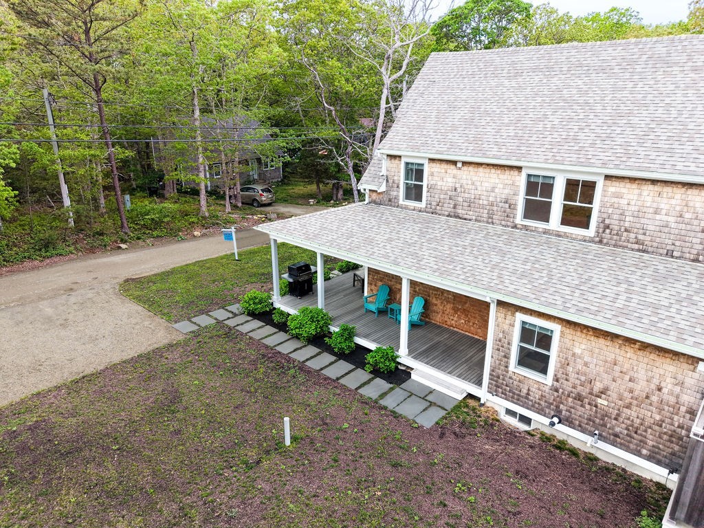 28 Grovedale Road Oak Bluffs, MA 02557 - Photo 3 of 40