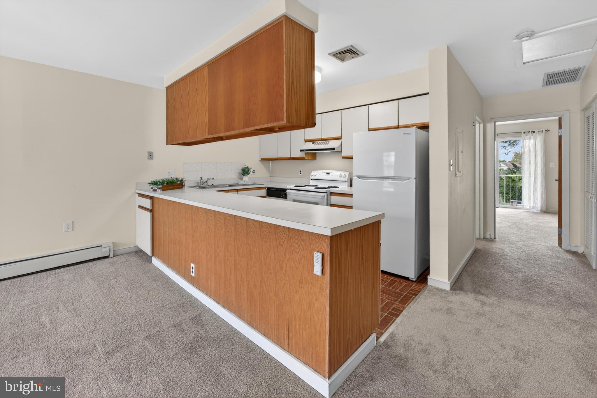 46 Buttonwood Street Mount Holly, NJ 08060 - Photo 11 of 34 Space for stools and table