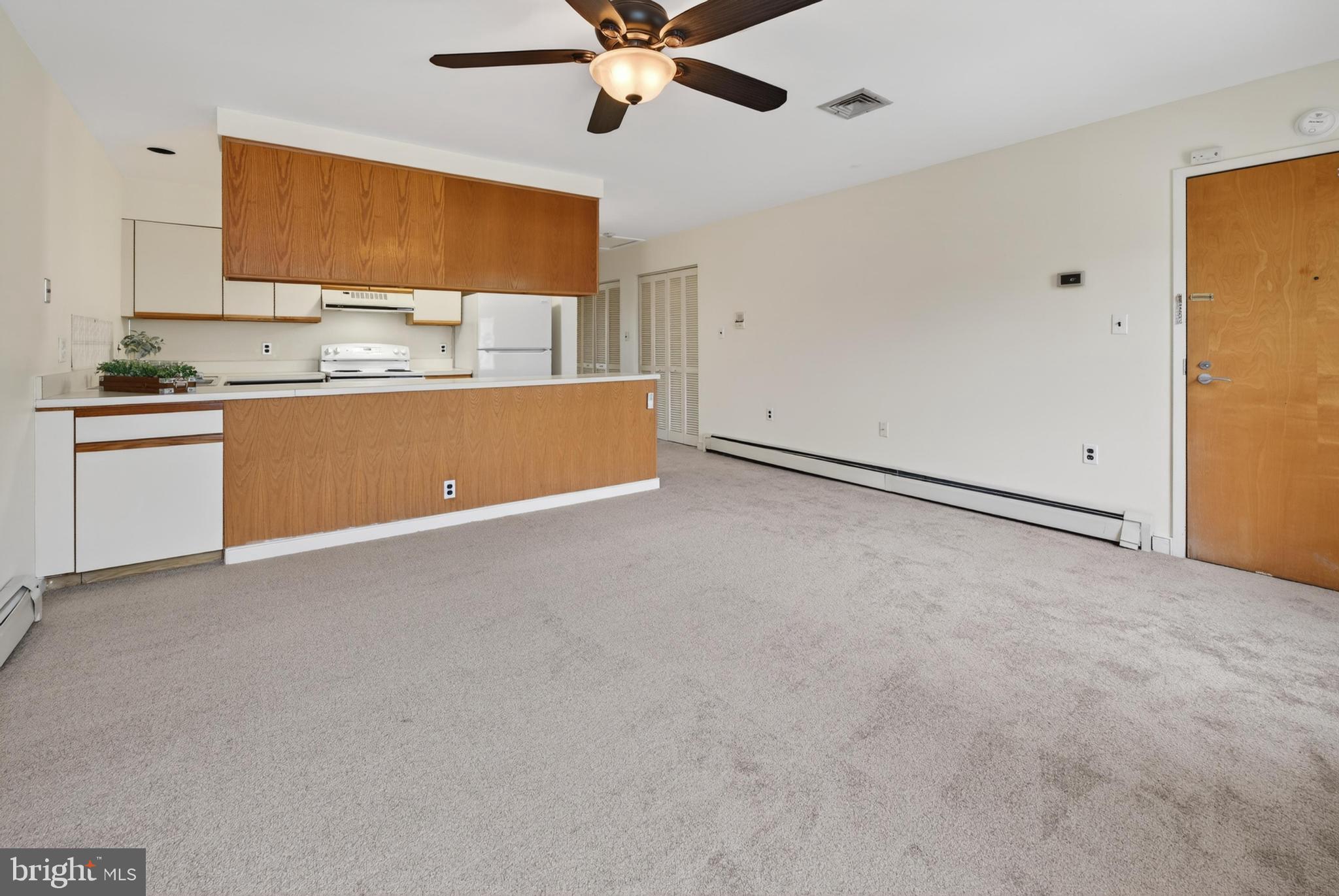 46 Buttonwood Street Mount Holly, NJ 08060 - Photo 11 of 26 Newer AC, Newer Ductwork & Programmable Thermostat