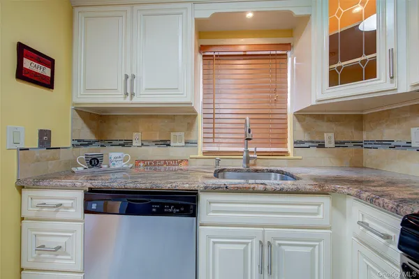 $3,400 | 41 Beechwood Avenue, Mount Vernon, NY 10553