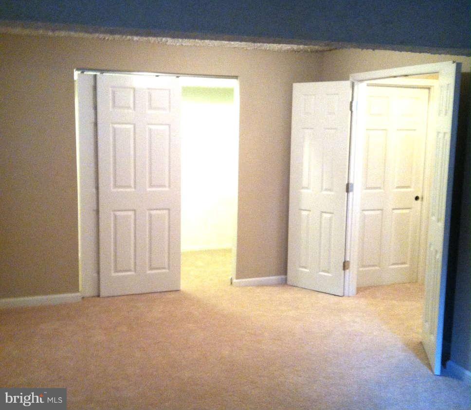 9138 Roundleaf Way Gaithersburg, MD 20879 - Photo 22 of 26 Bedroom