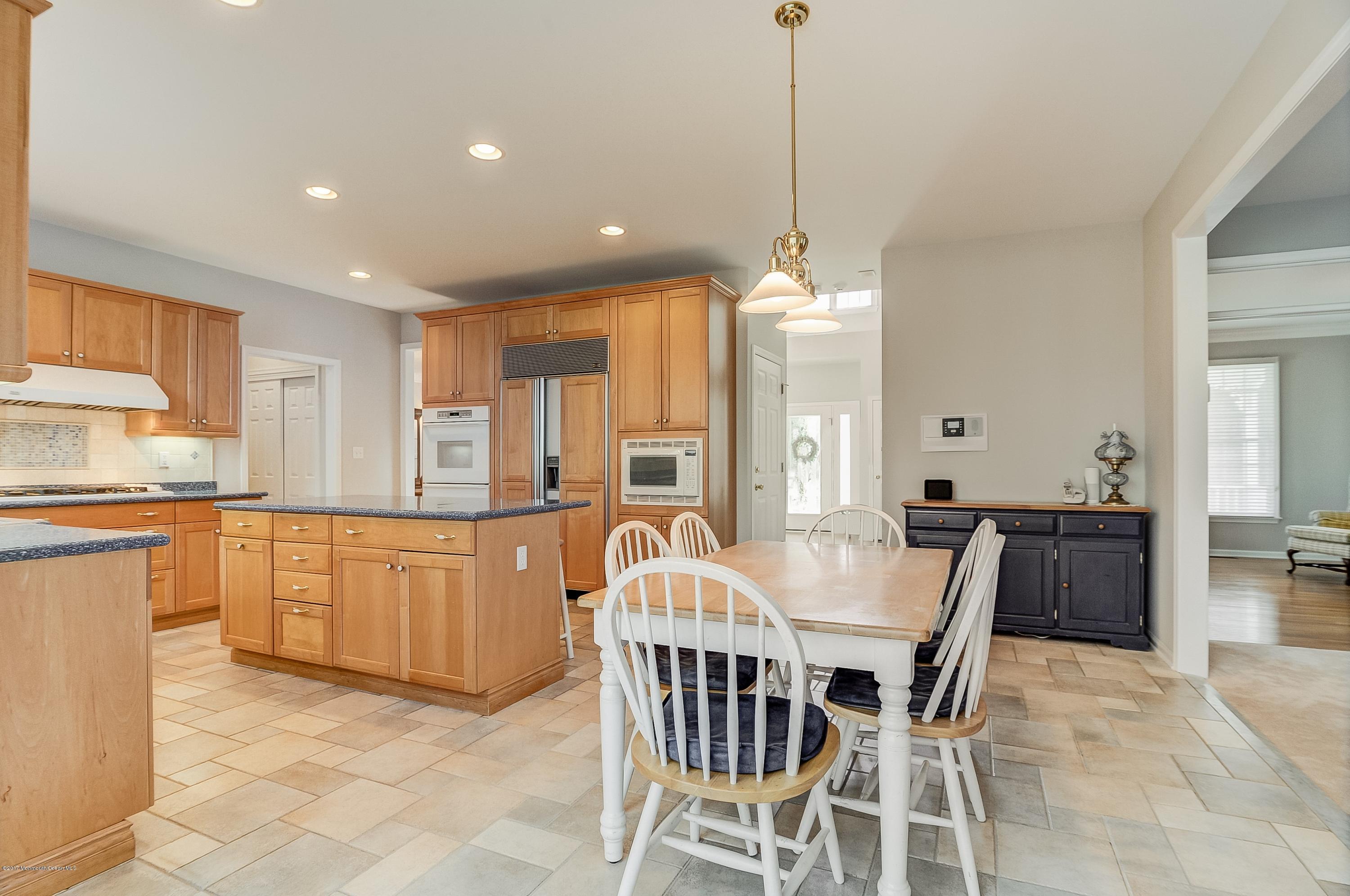 45 Yearling Path Colts Neck, NJ 07722 - Photo 17 of 39 014_Kitchen (1)