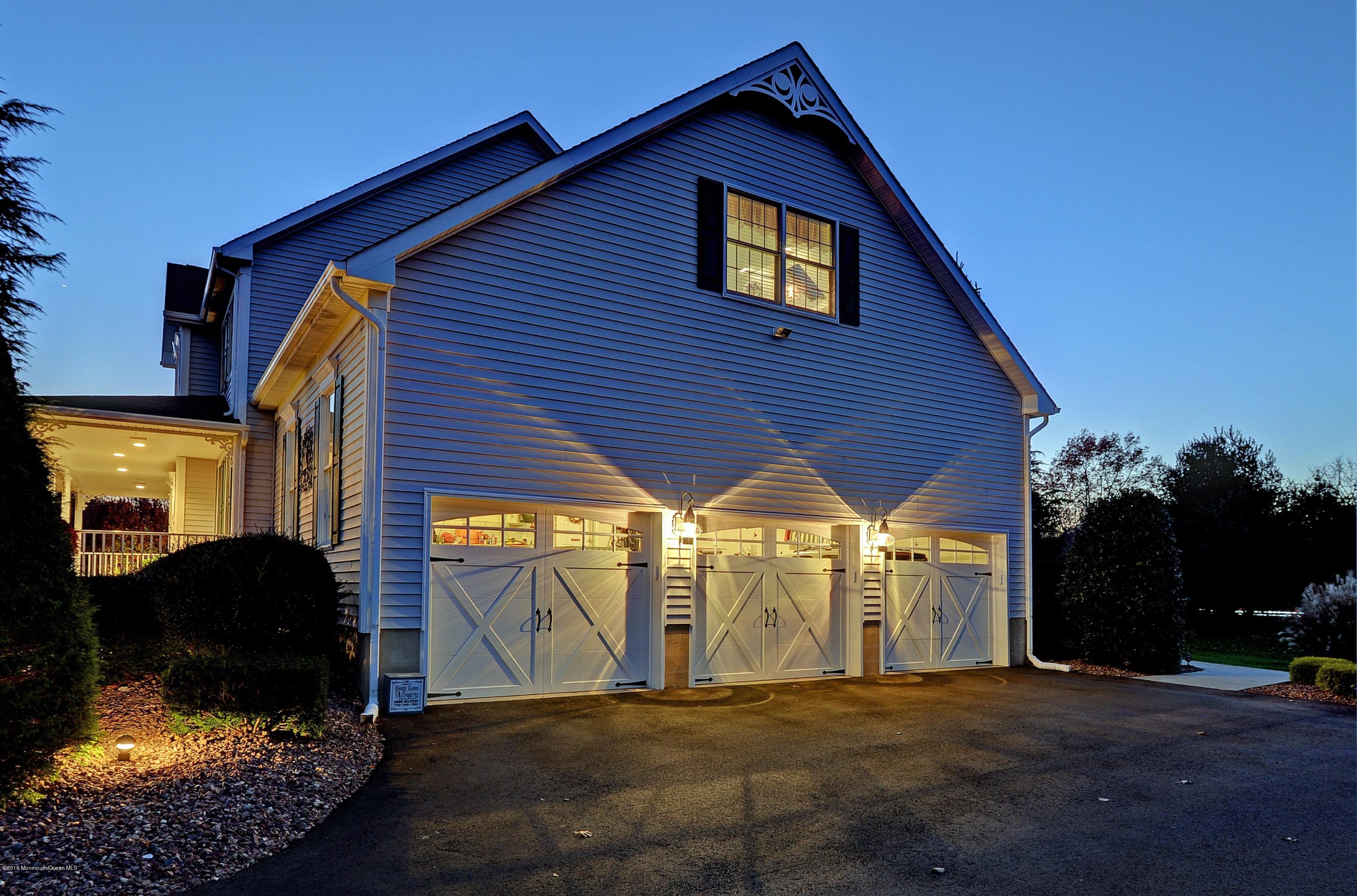 45 Yearling Path Colts Neck, NJ 07722 - Photo 36 of 39 040_Garage (1)