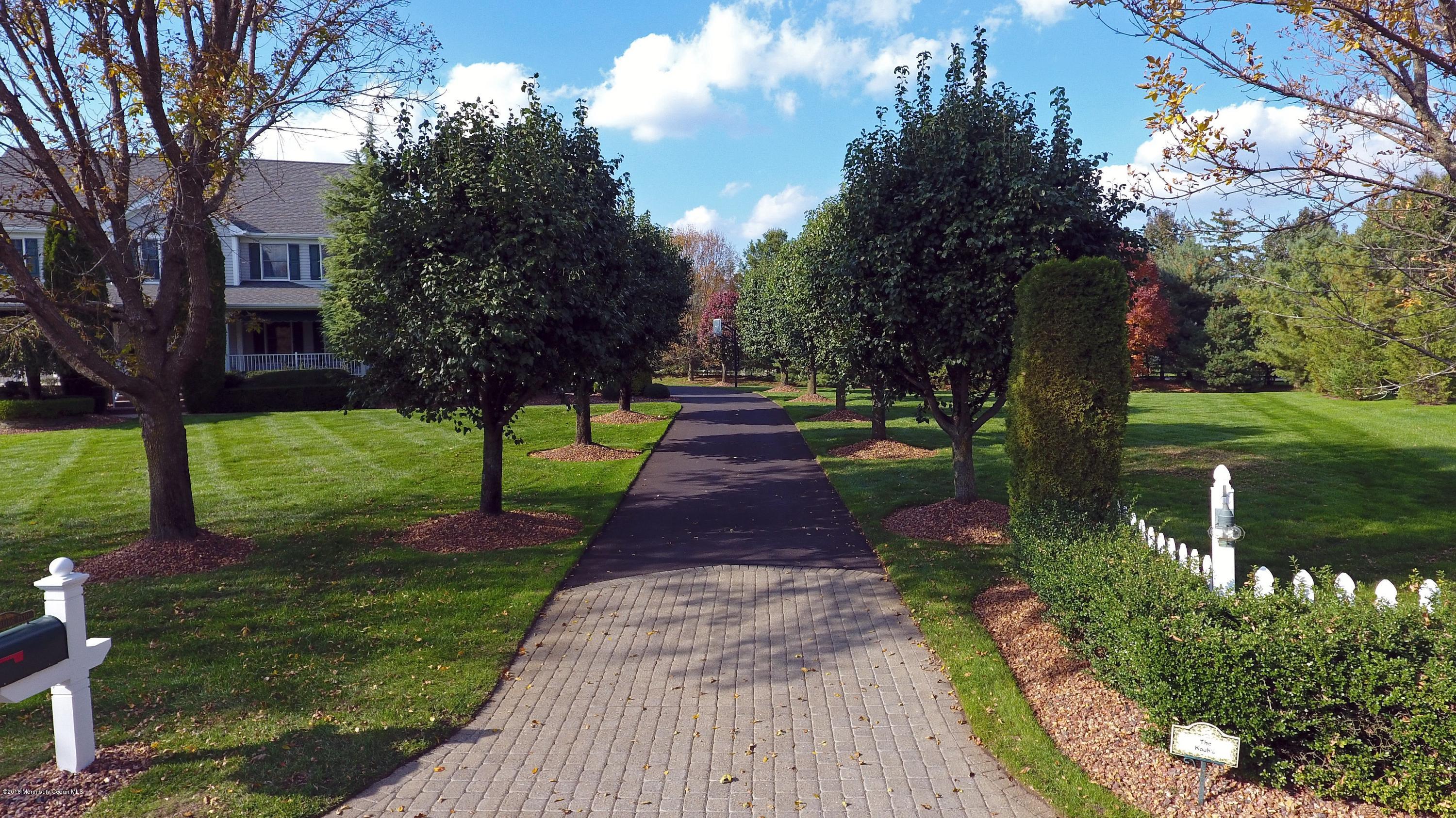 45 Yearling Path Colts Neck, NJ 07722 - Photo 4 of 39 047_Driveway