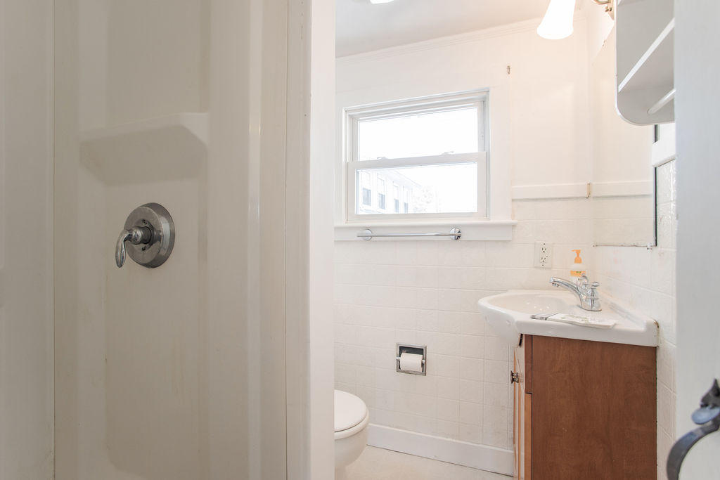 213 Long Sands Road York, ME 03909 - Photo 13 of 33 213 Long Sands