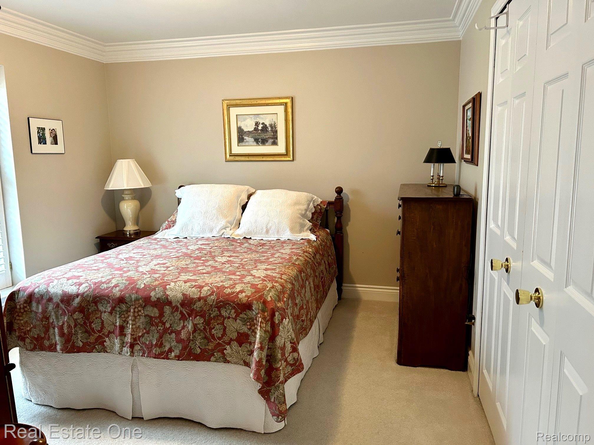 1261 Greenleaf Drive Rochester, MI 48309 - Photo 32 of 41 Gallery Image 32