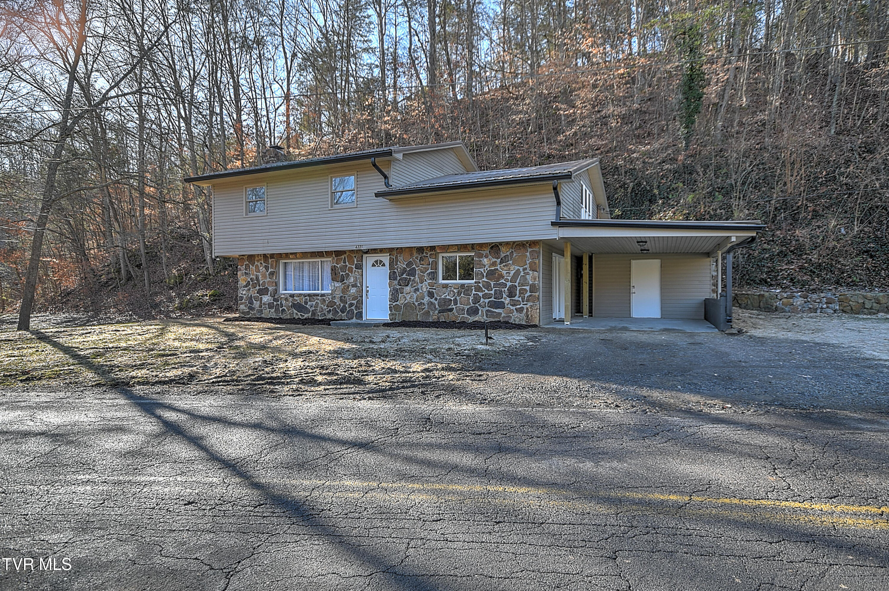4221 Reservoir Rd CP-3