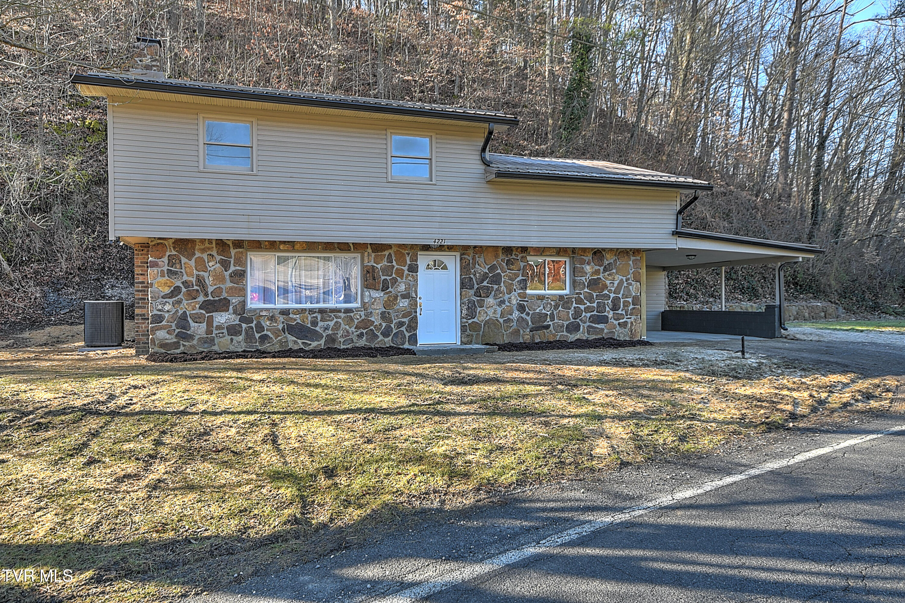 4221 Reservoir Rd CP-6