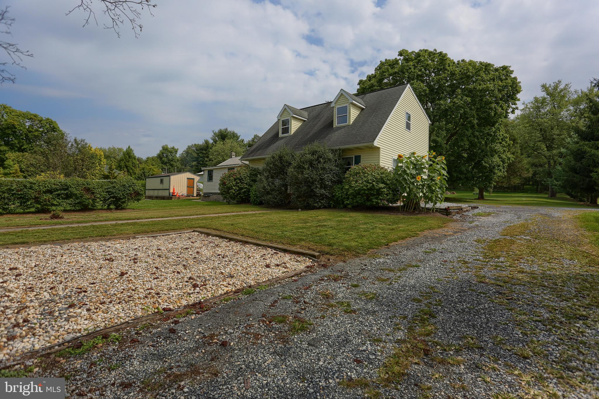 5590 Elizabethtown Road Palmyra, PA 17078 - Photo 6 of 34 Gallery Image 6