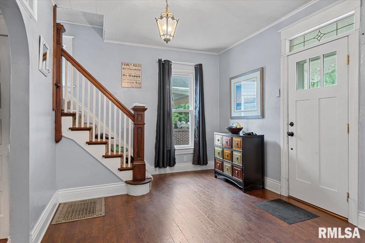 308 South Adelia Street Springfield, IL 62704 - Photo 4 of 28 Gallery Image 4