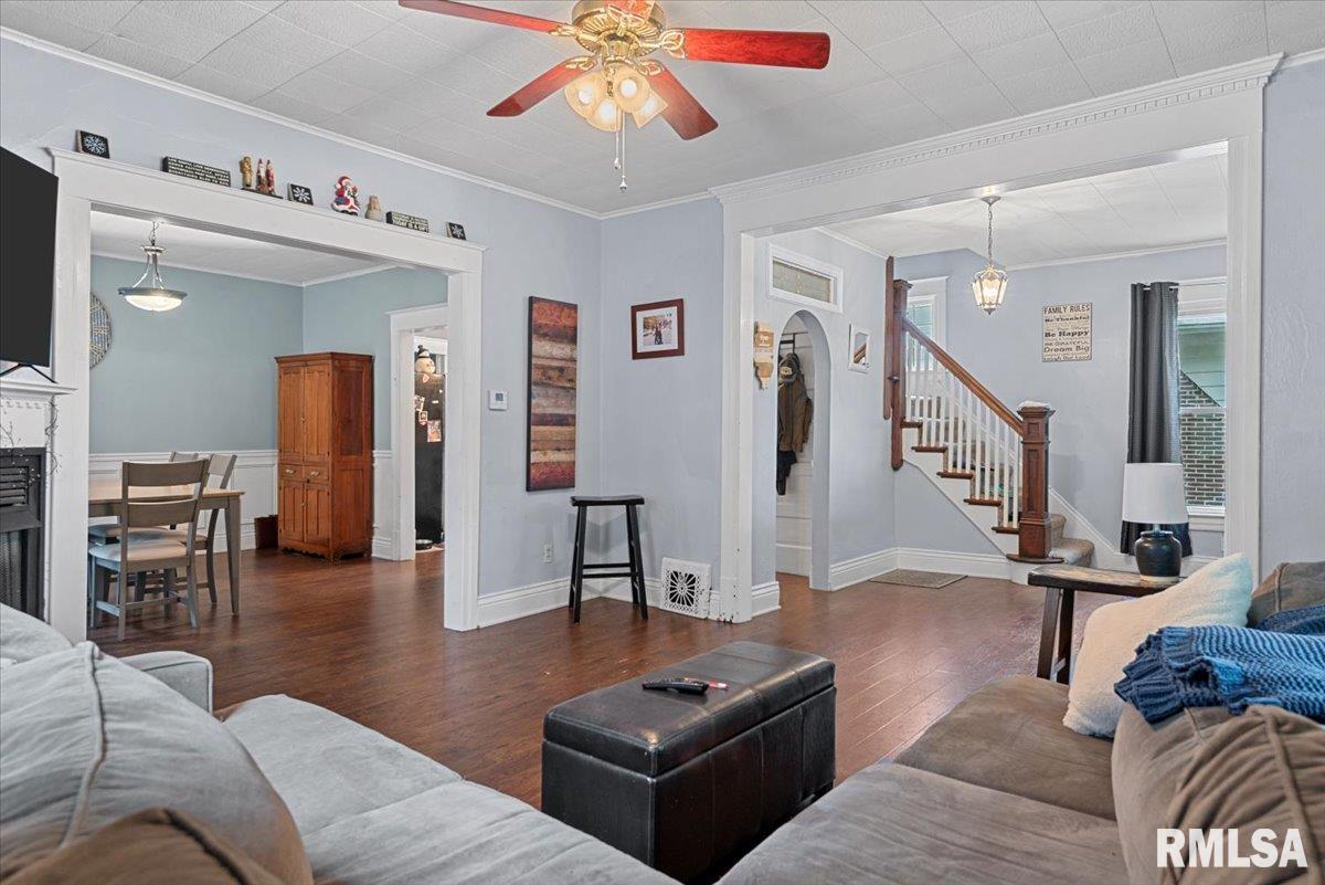 308 South Adelia Street Springfield, IL 62704 - Photo 8 of 28 Gallery Image 8