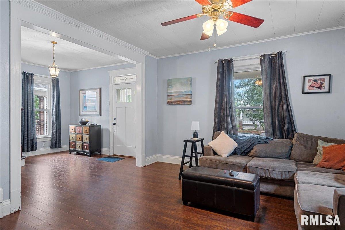 308 South Adelia Street Springfield, IL 62704 - Photo 9 of 28 Gallery Image 9