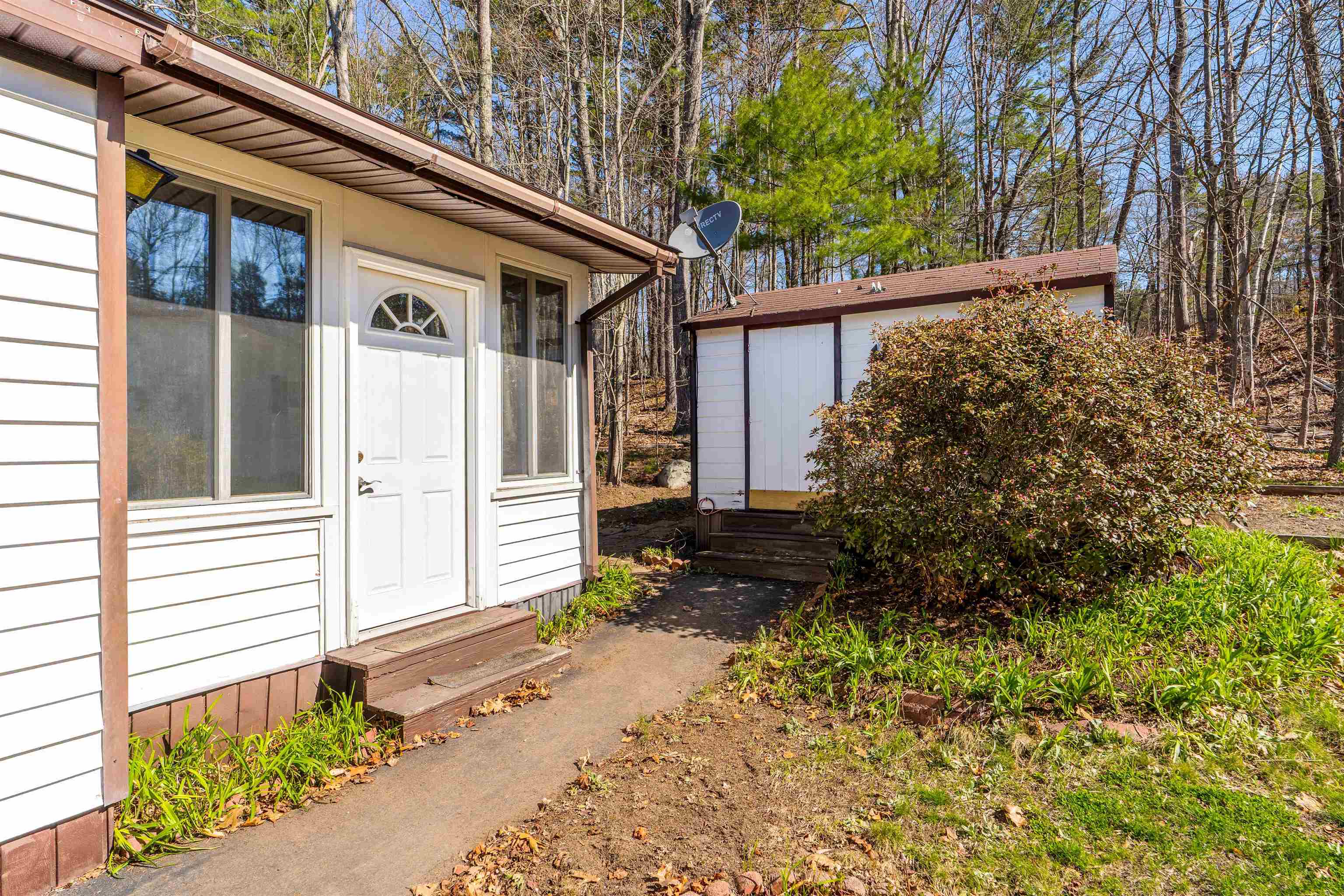19 Kelly Court Goffstown, NH 03045 - Photo 4 of 41