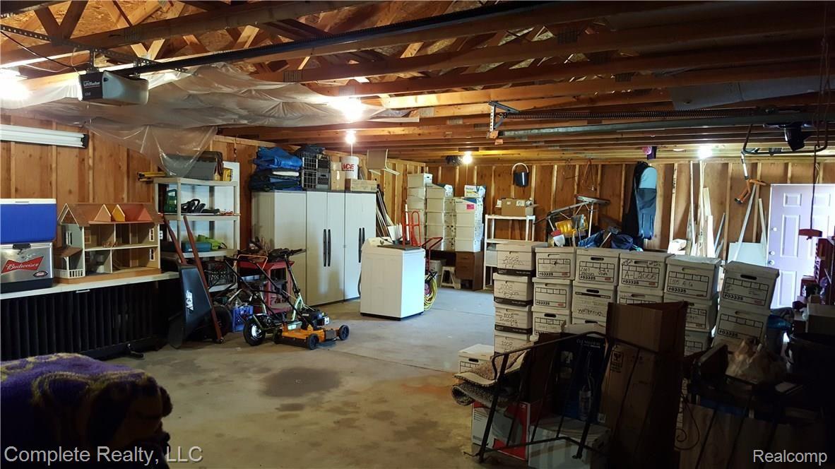 8033 East Richfield Road Davison, MI 48423 - Photo 38 of 46 20160602_130850.jpg