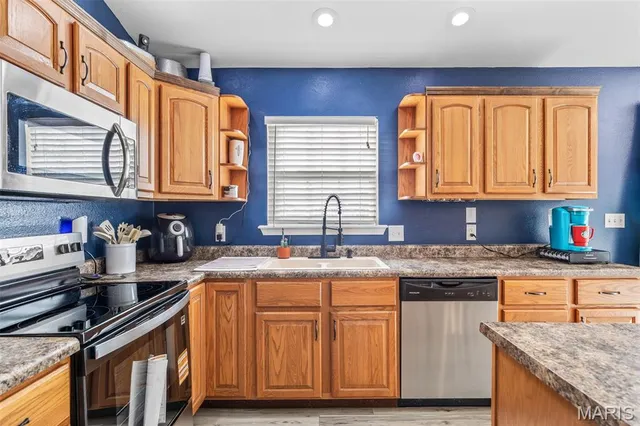 $290,000 | 103 Sunset Court, Farmington, MO 63640