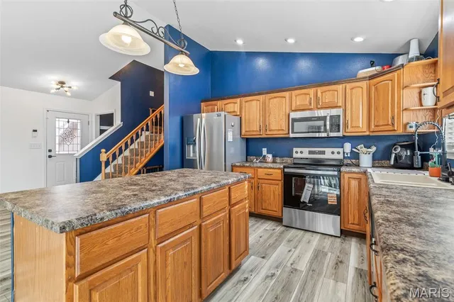 $290,000 | 103 Sunset Court, Farmington, MO 63640