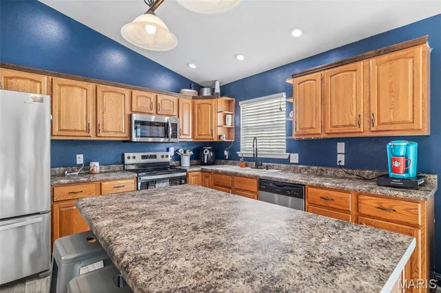 $290,000 | 103 Sunset Court, Farmington, MO 63640