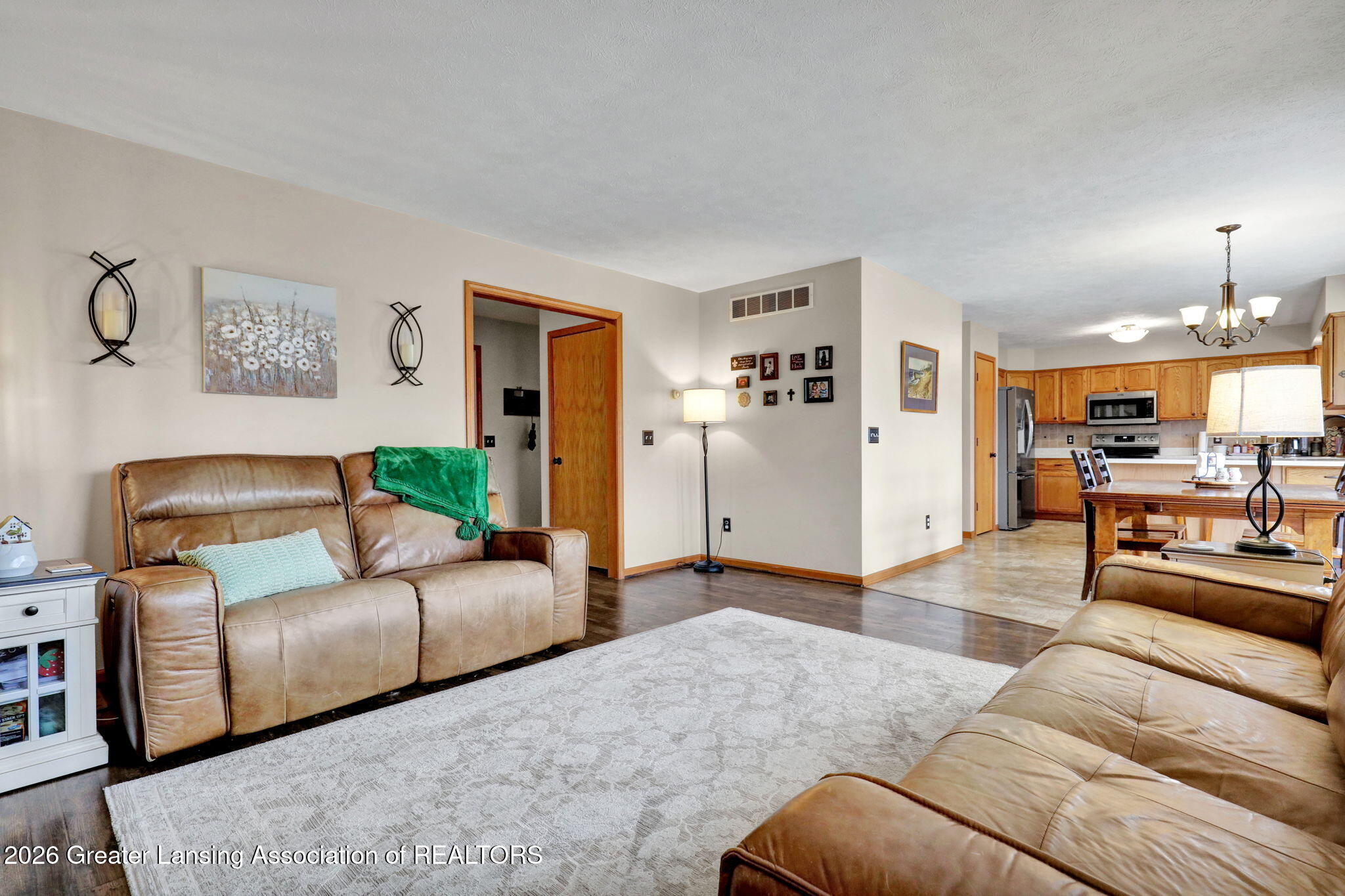 3522 Ramsgate Drive Lansing, MI 48906 - Photo 8 of 43 29-web-or-mls-Open Ended Media-12