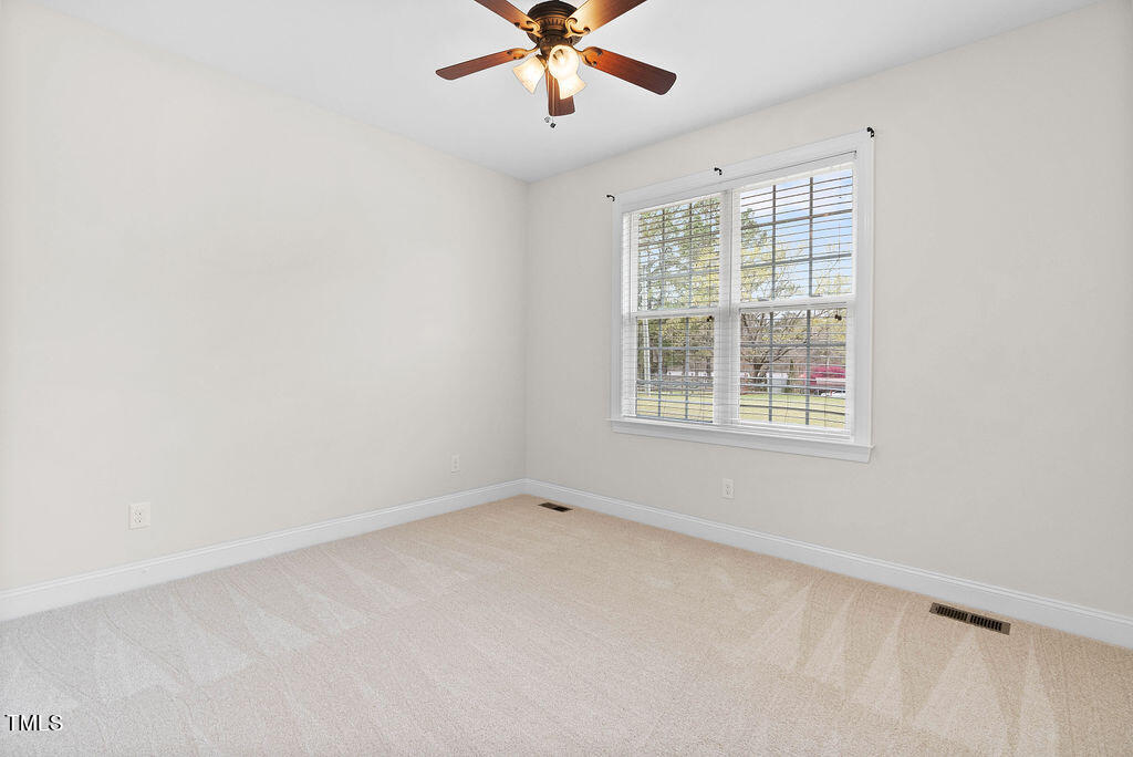 279 Zacks Mill Road Benson, NC 27504 - Photo 28 of 48 279zackmill-138