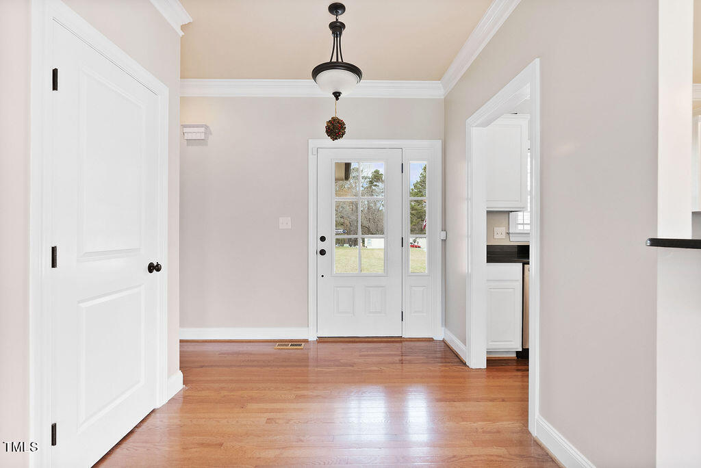 279 Zacks Mill Road Benson, NC 27504 - Photo 5 of 48 279zackmill-63