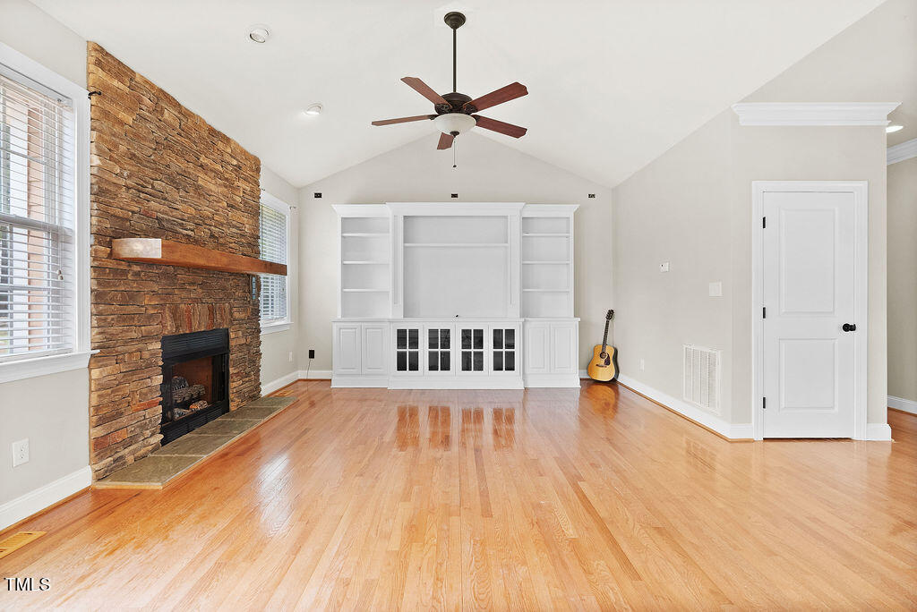 279 Zacks Mill Road Benson, NC 27504 - Photo 8 of 48 279zackmill-103