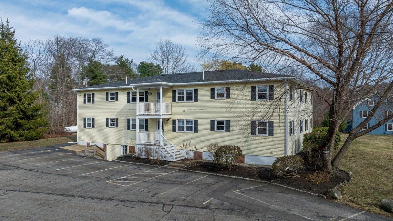 168 Woodbridge Road, Unit 6 York, ME 03909 - Photo 3 of 35 2