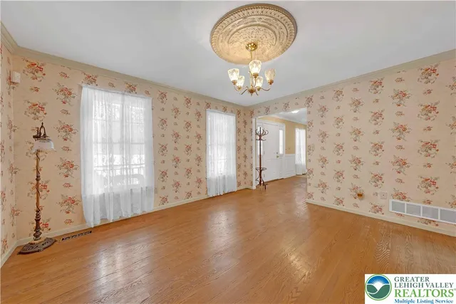 $499,900 | 210 Evergreen Court, Saylorsburg, PA 18353