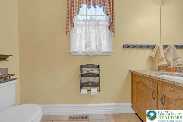 $499,900 | 210 Evergreen Court, Saylorsburg, PA 18353