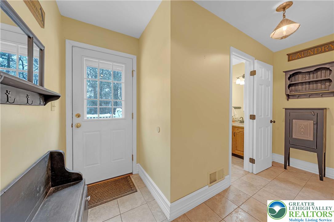 210 Evergreen Court Saylorsburg, PA 18353 - Photo 21 of 56