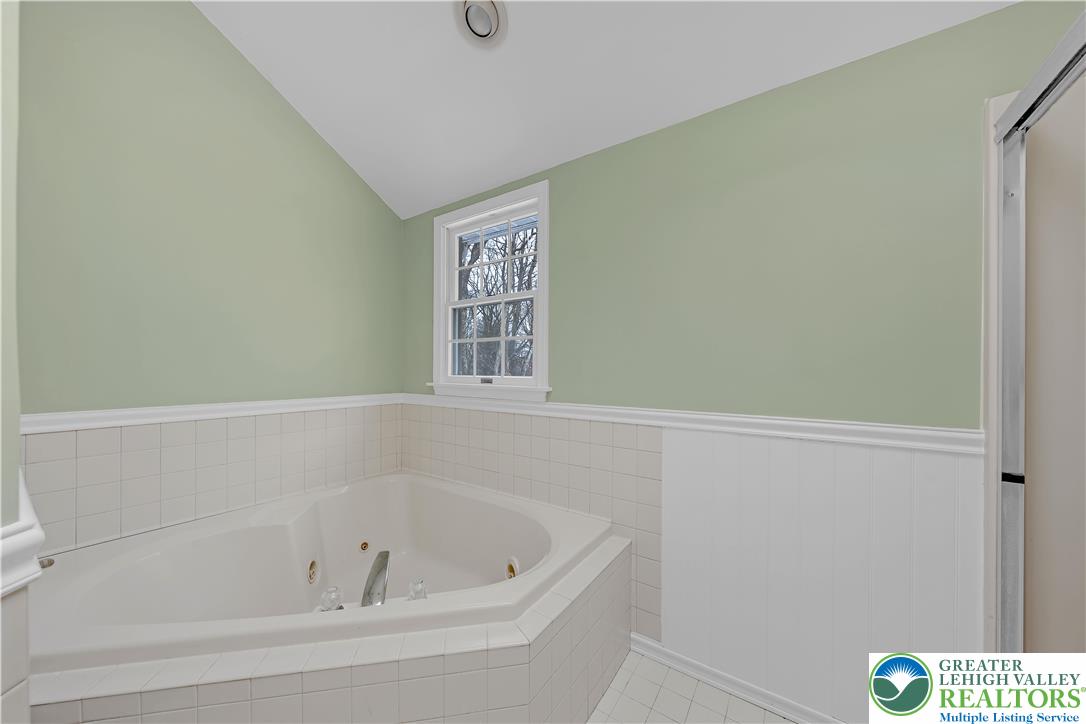 210 Evergreen Court Saylorsburg, PA 18353 - Photo 27 of 56