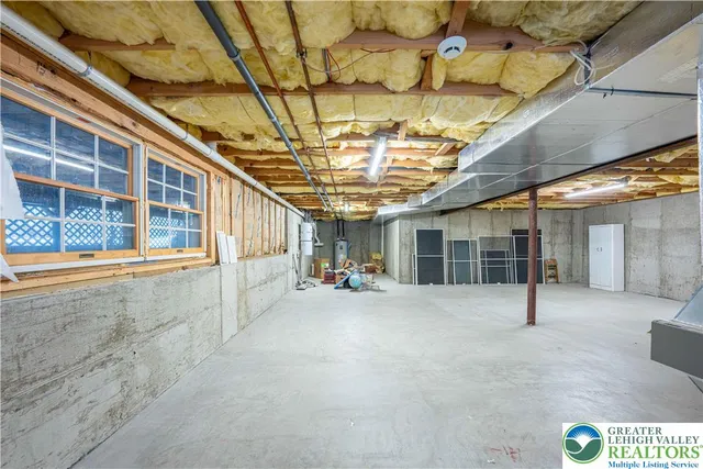 $499,900 | 210 Evergreen Court, Saylorsburg, PA 18353